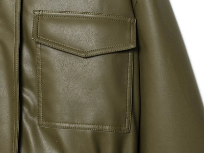 Chaqueta cropped polipiel con bolsillos