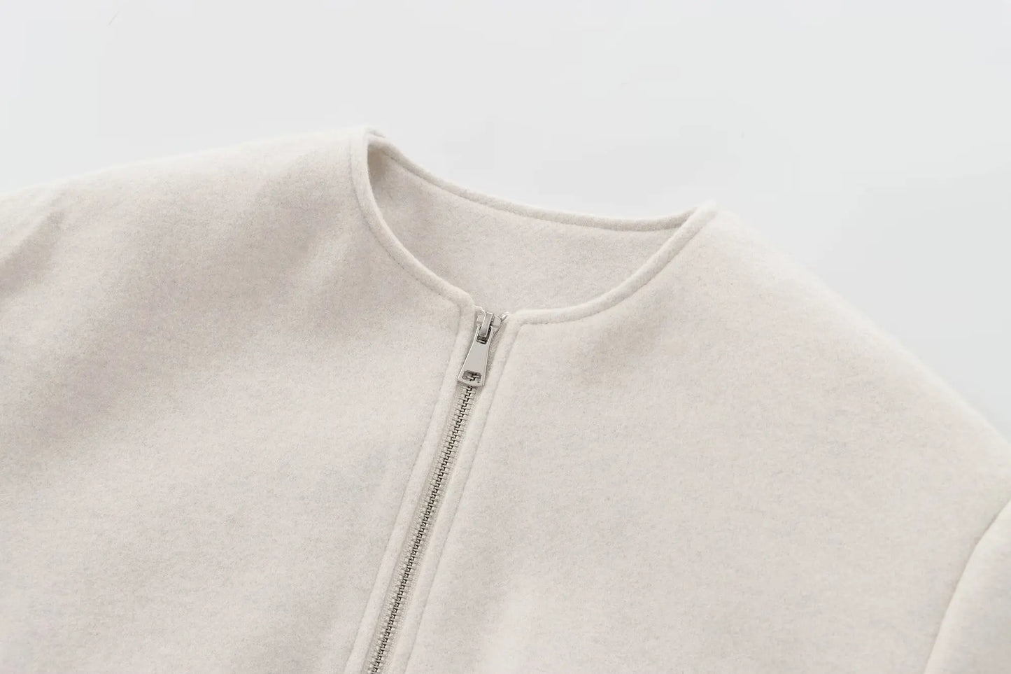 Chaqueta bomber con cremallera